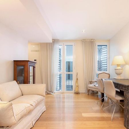 Acogedor Apartamento Junto A La Catedral By Rent Me マラガ エクステリア 写真