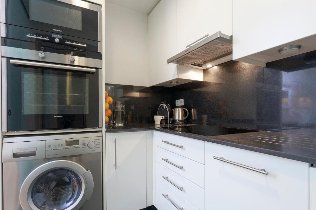 Acogedor Apartamento Junto A La Catedral By Rent Me マラガ エクステリア 写真